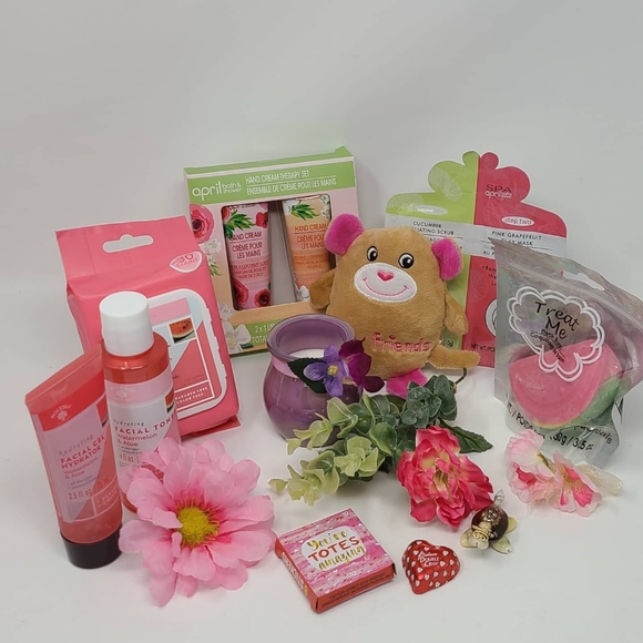 Mystery Boxes - Picture 4 of 16